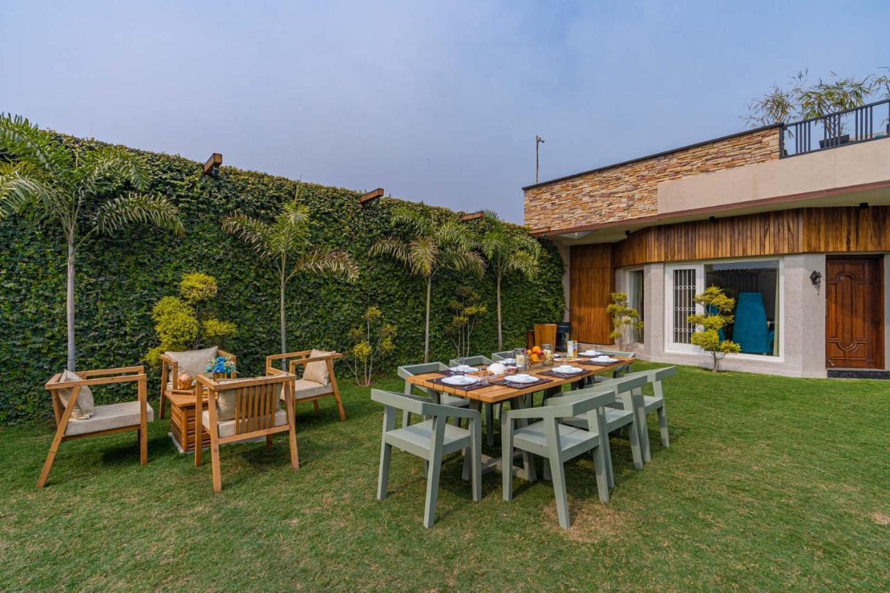 Villa Stayvista At D With Breakfast, Lawn, Bbq *