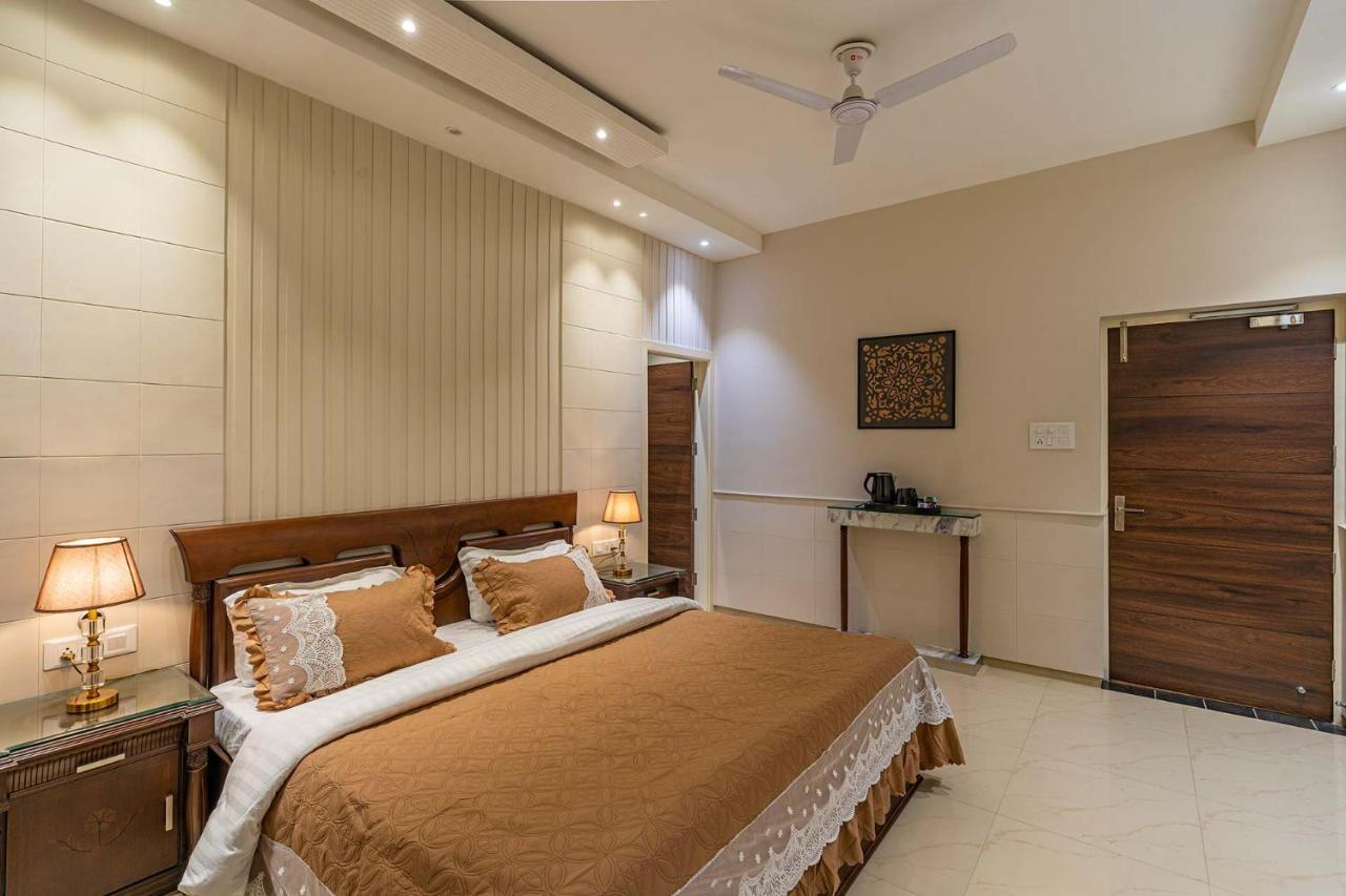 Stayvista At D With Breakfast, Lawn, Bbq * Amritsar