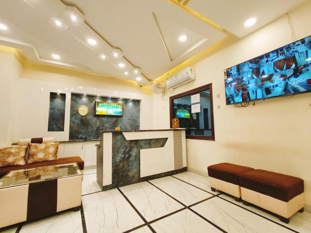 Bansal Paradise Near Golden Temple Hotel