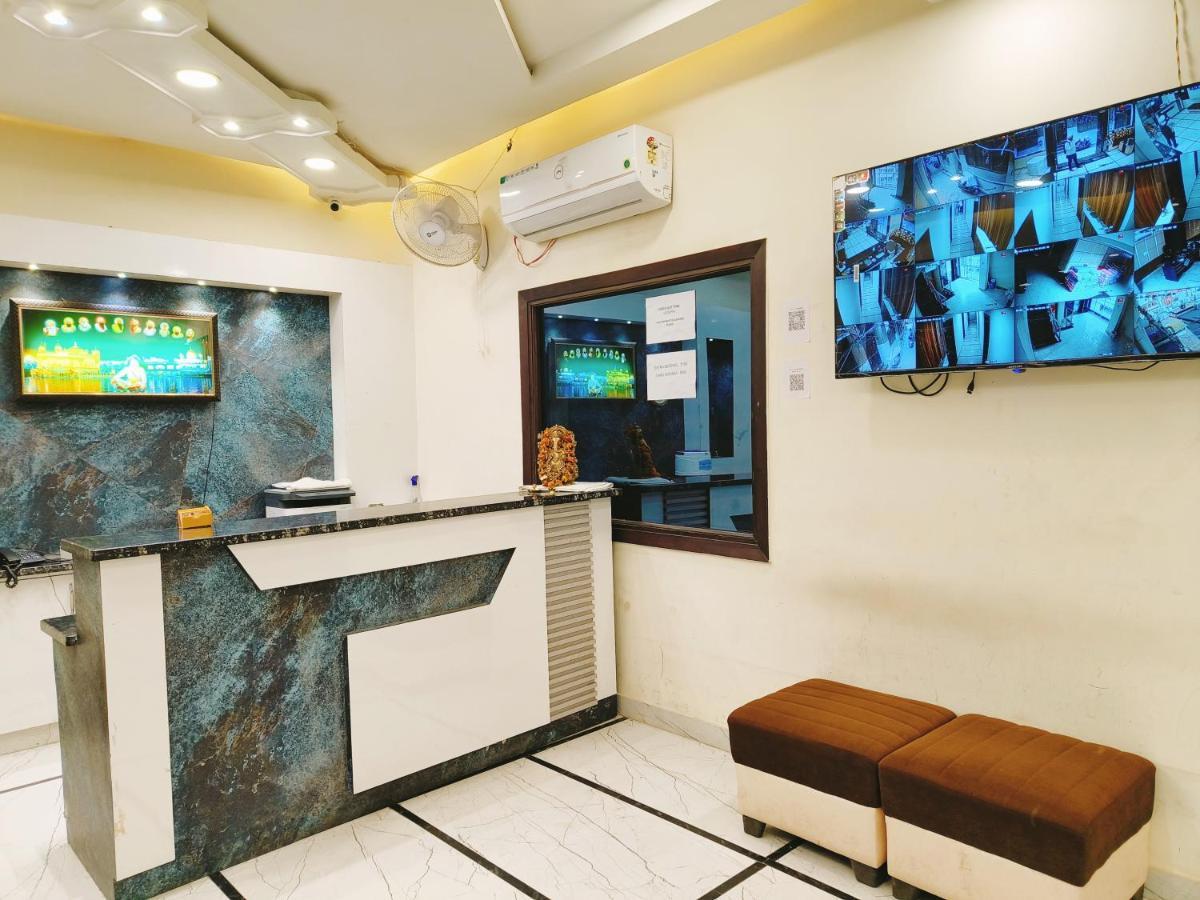 Bansal Paradise Near Golden Temple Hotel 3*