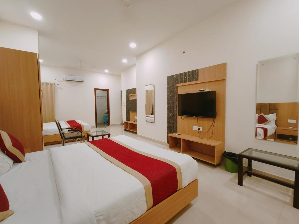 Hotel Bansal Paradise Near Golden Temple 3*
