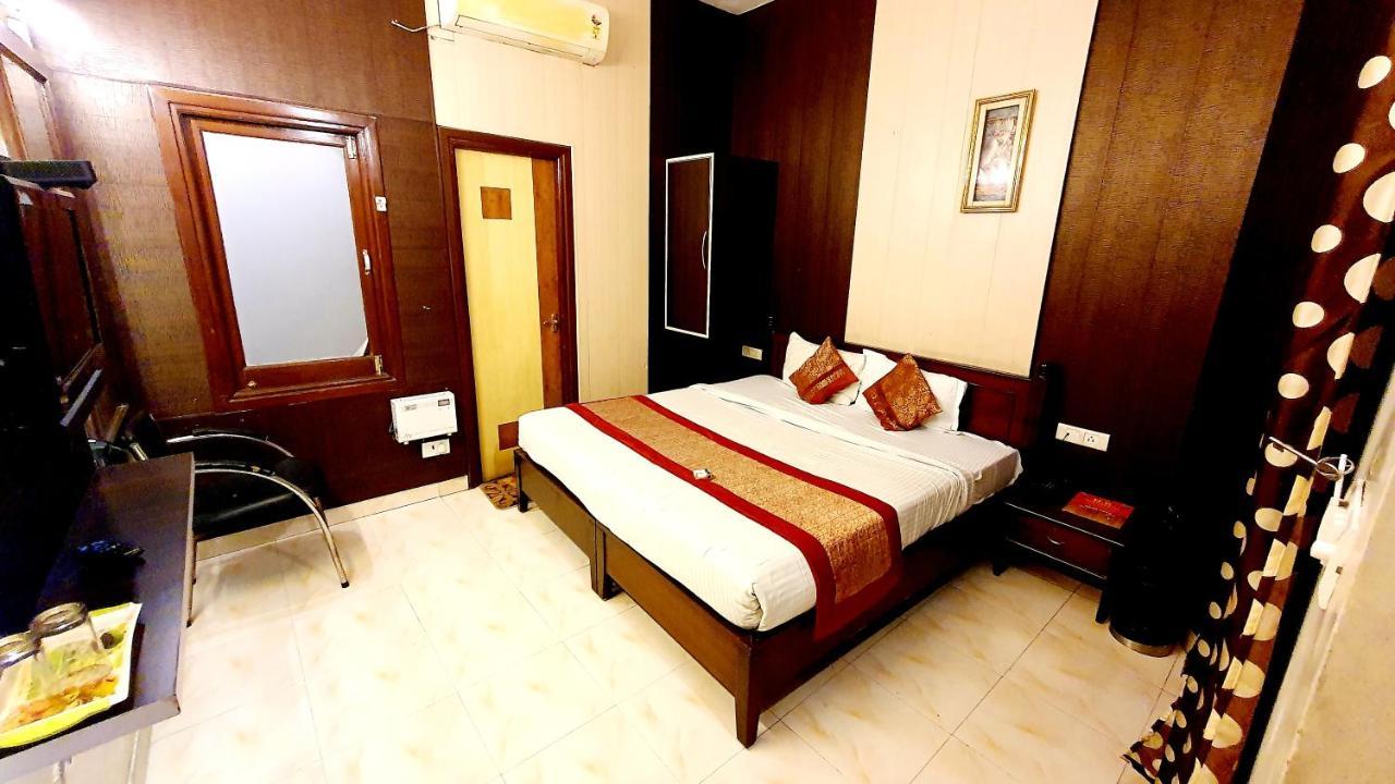 Hotel Hk Continental