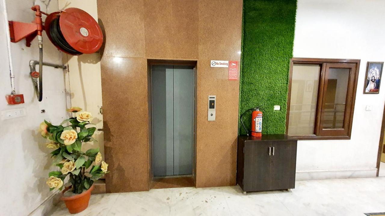 Sallow International-hotel Near Golden Temple Hotel