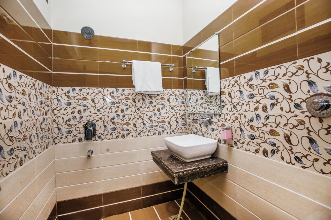 Hotel Karan Residency - 5 Min Walk From Golden Temple 3*