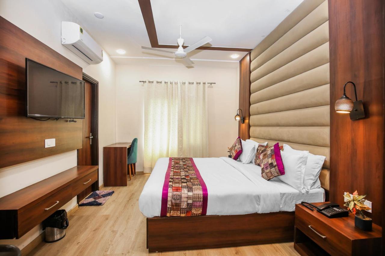Hotel Karan Residency - 5 Min Walk From Golden Temple 3*
