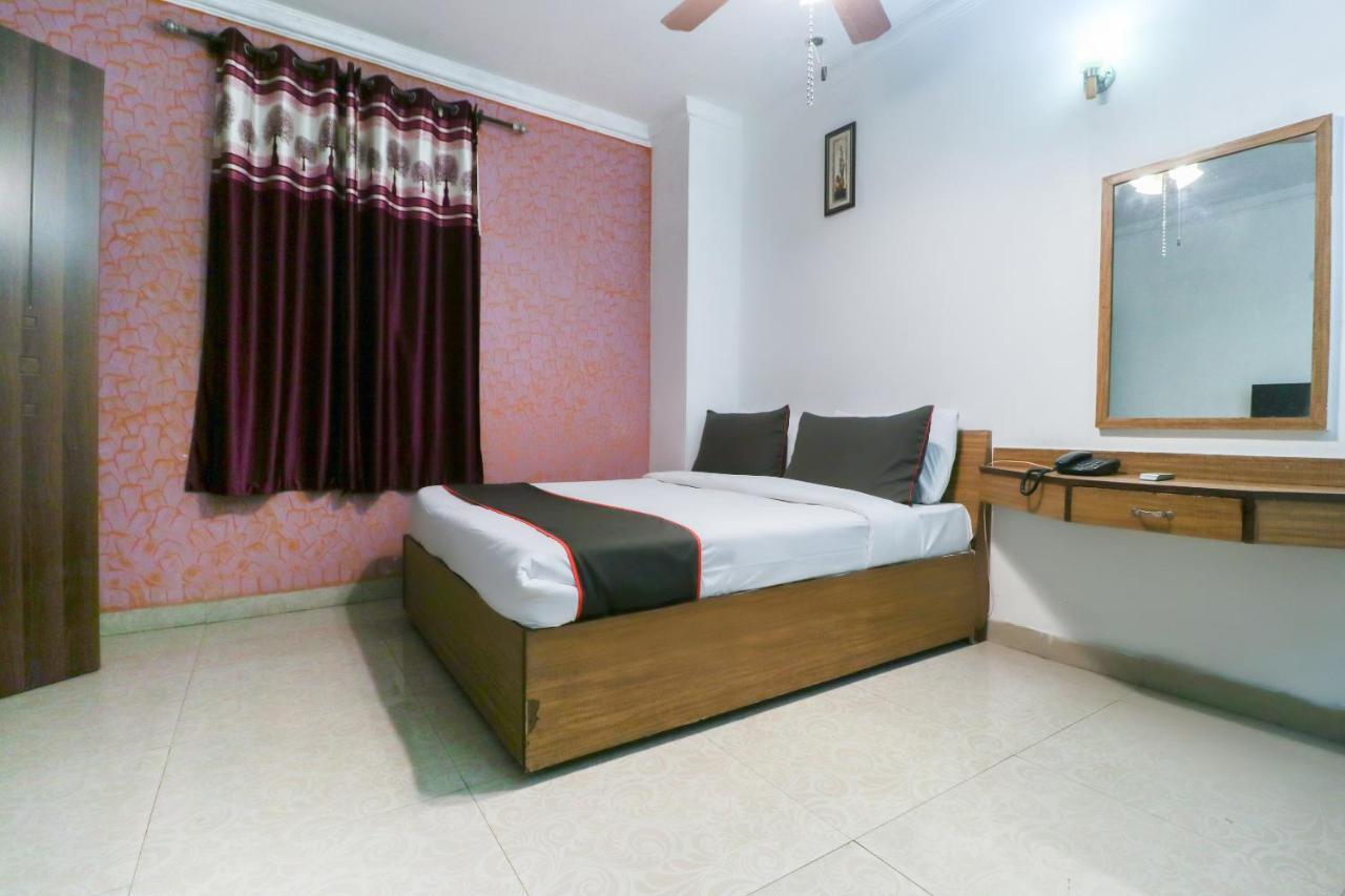 Oyo 13365 Teg Royal Hotel Amritsar
