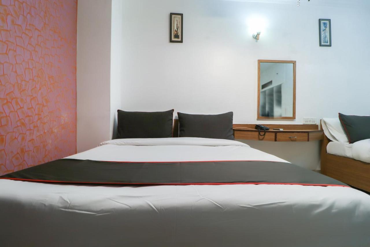 Oyo 13365 Teg Royal Hotel Amritsar
