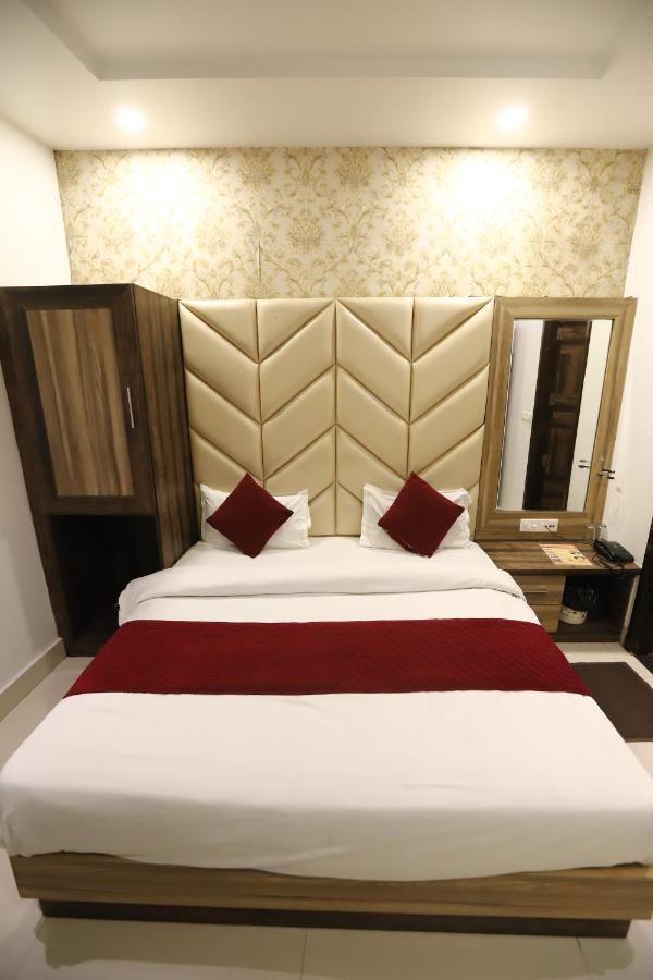 Malhotra 50 Meter From Golden Temple Hotel 3*