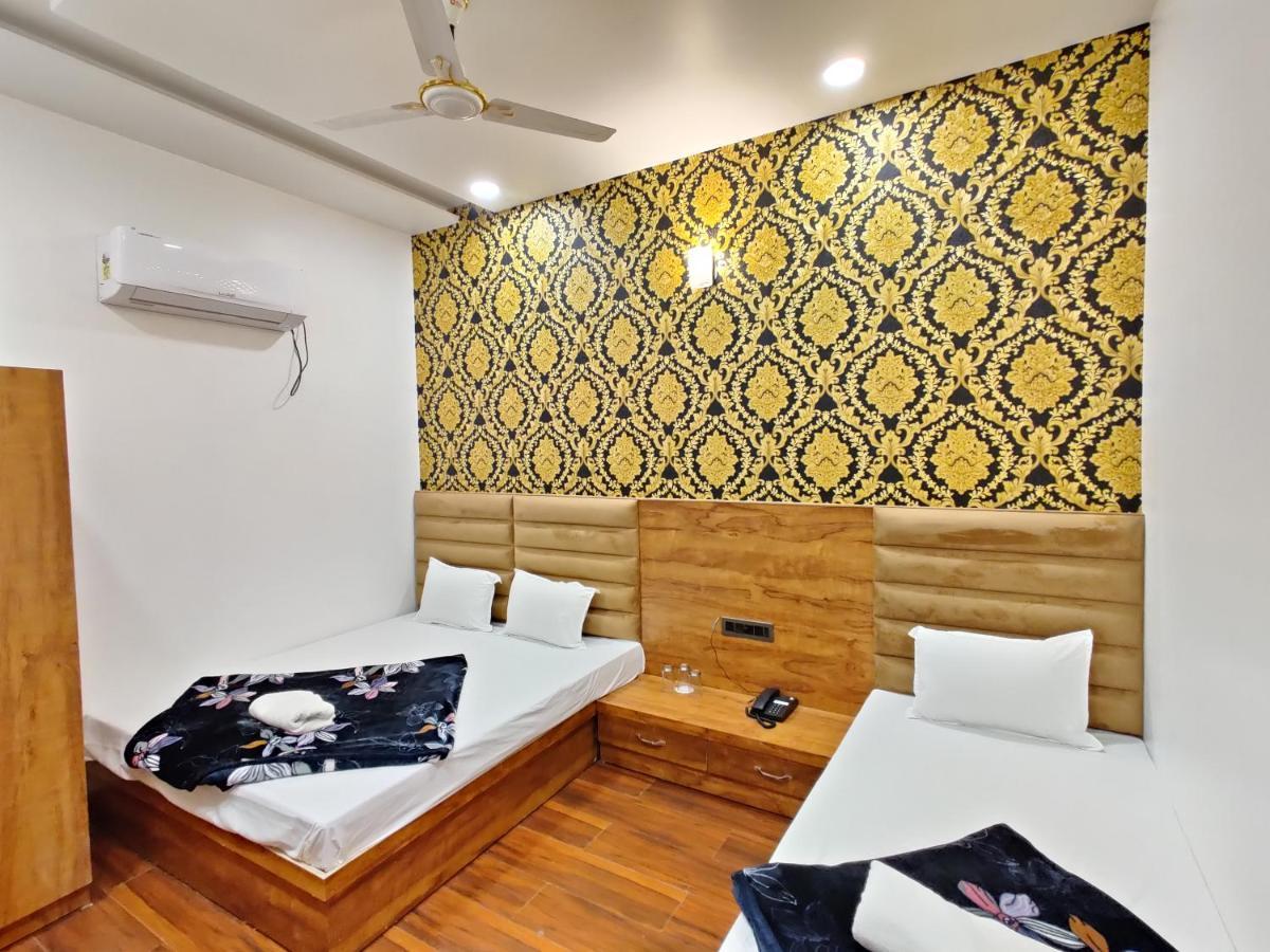 4s Niwas - 100 Meters From Golden Temple Hotel