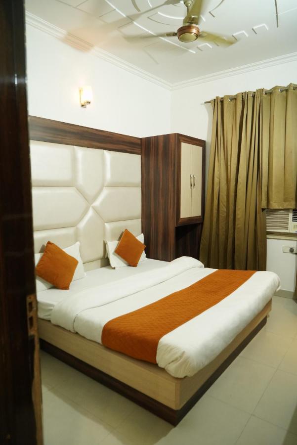 Malhotra 50 Meter From Golden Temple Hotel