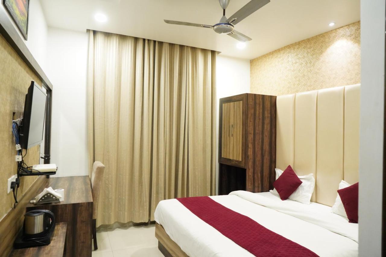 Malhotra 50 Meter From Golden Temple Hotel Amritsar
