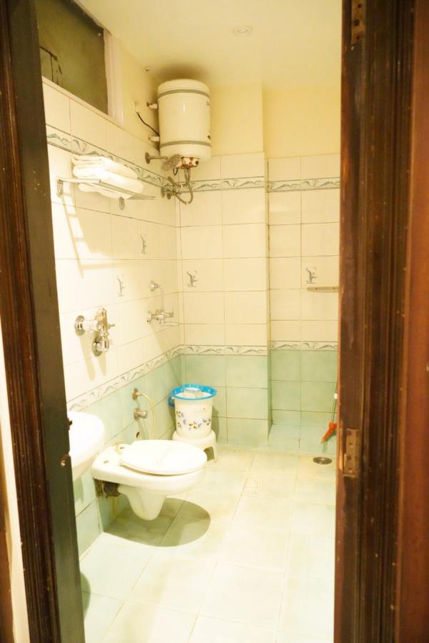 Hotel Malhotra 50 Meter From Golden Temple Amritsar