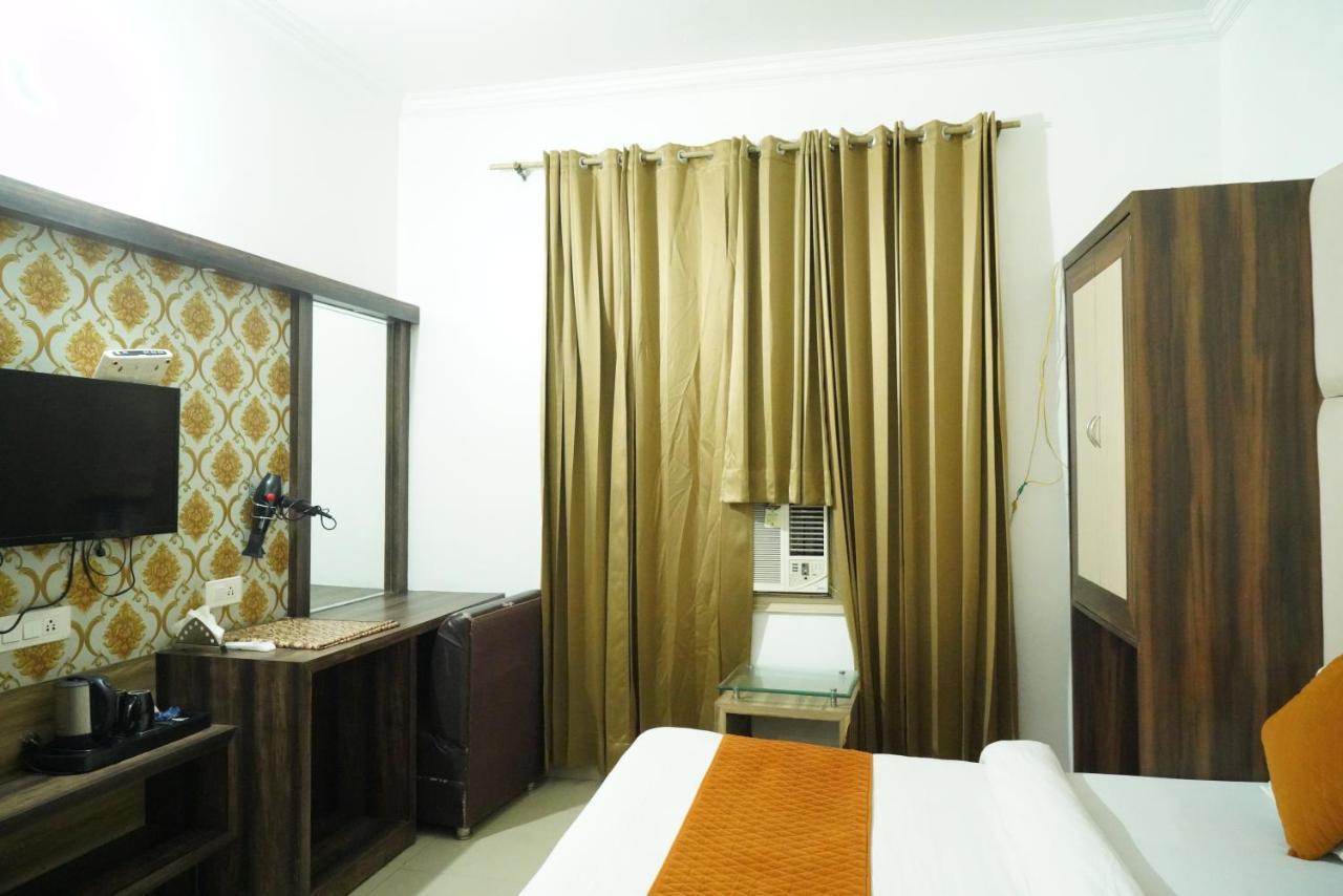 Malhotra 50 Meter From Golden Temple Amritsar