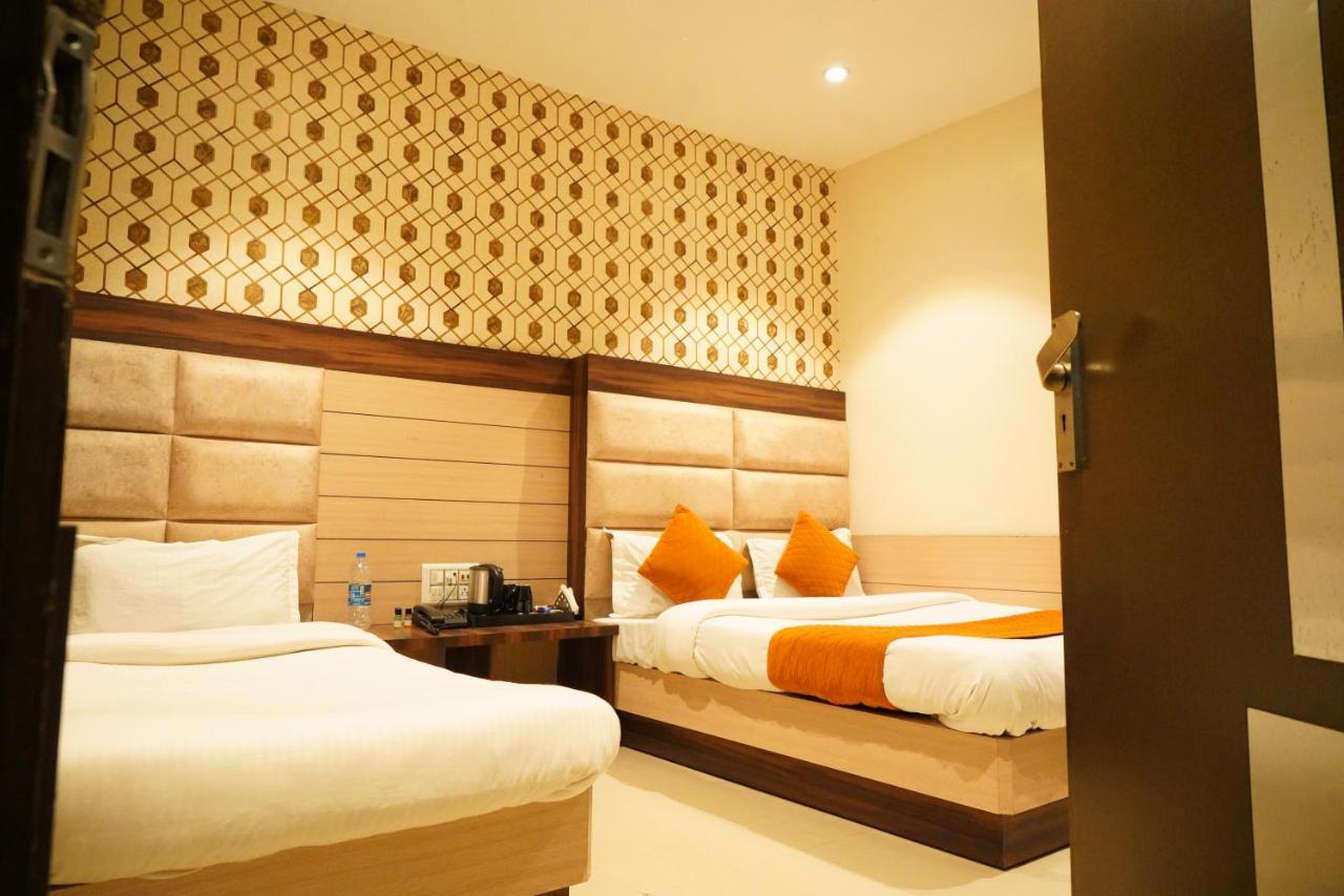 Hotel Malhotra 50 Meter From Golden Temple 3*