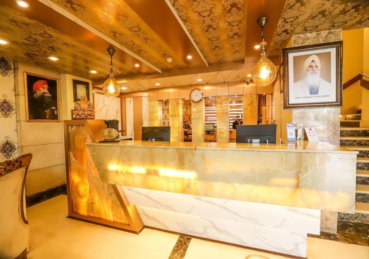 Hotel Hk Clarks Inn,