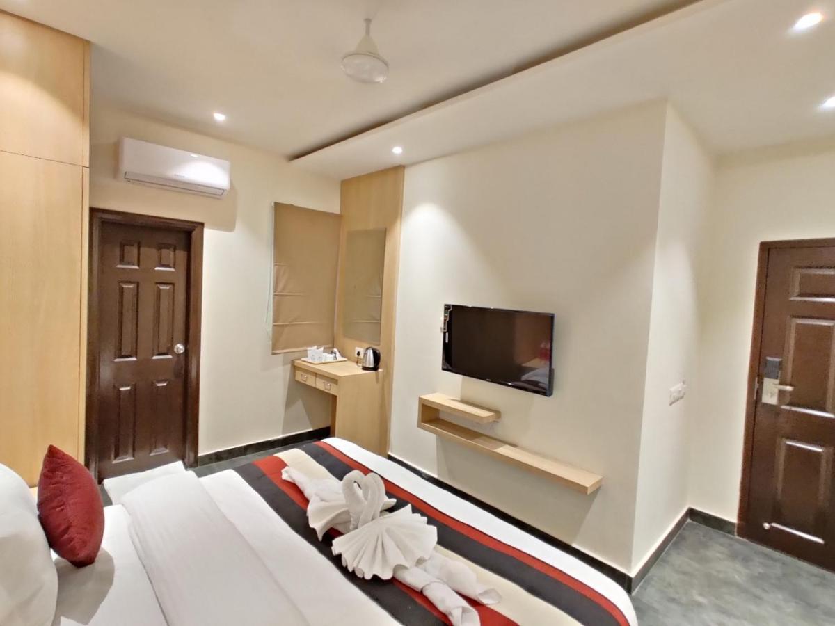 Dua Grand By Dua Hospitality -300 Meters From Golden Temple 3*