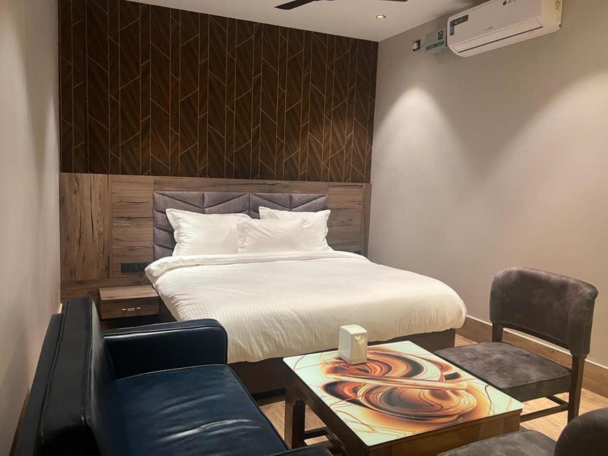 Hotel Ventures 3*