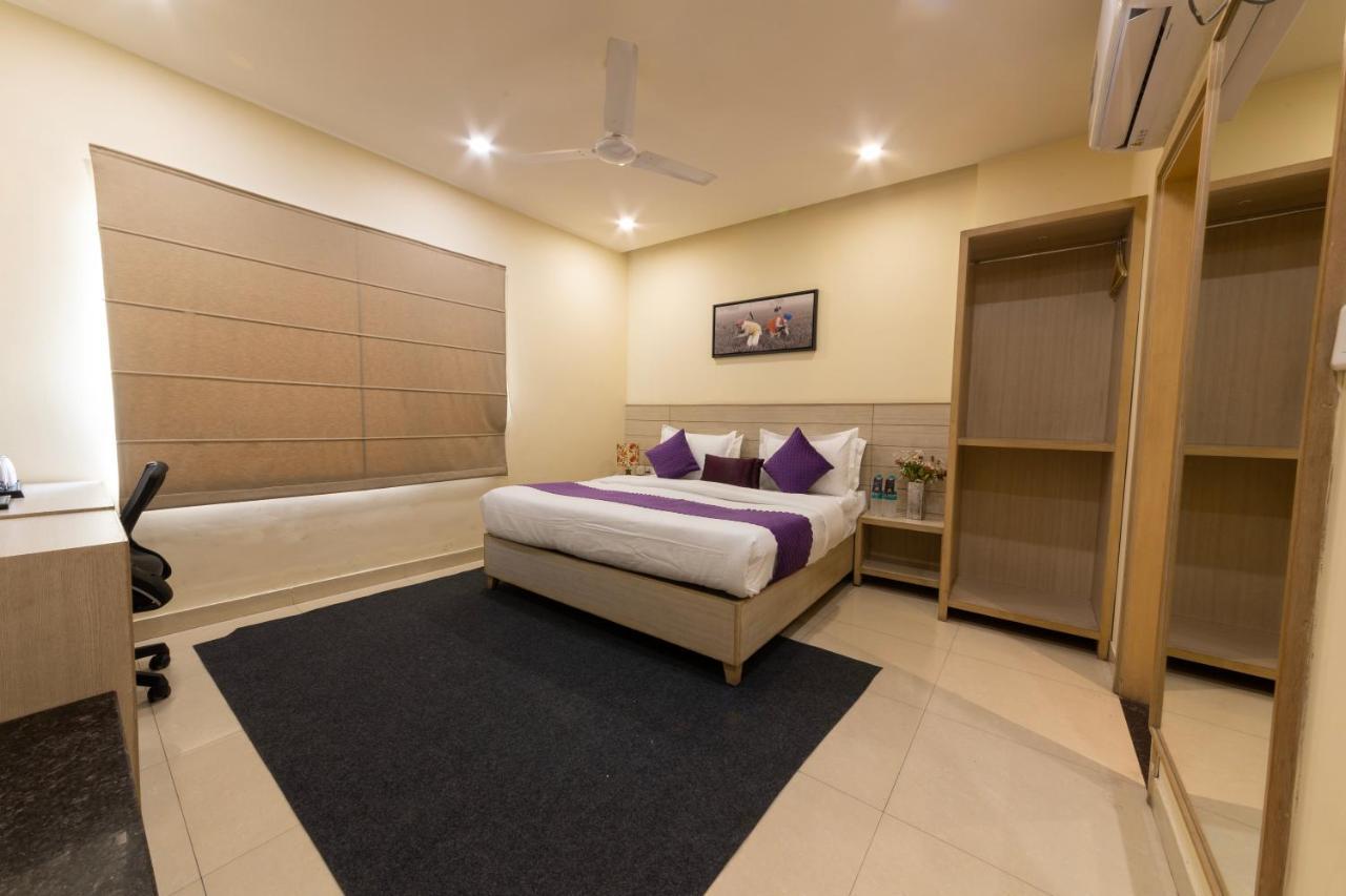 Perfectstayz Sagar Near Golden Temple Apartment