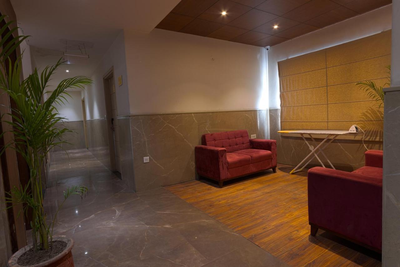 Perfectstayz Sagar Near Golden Temple Apartment *