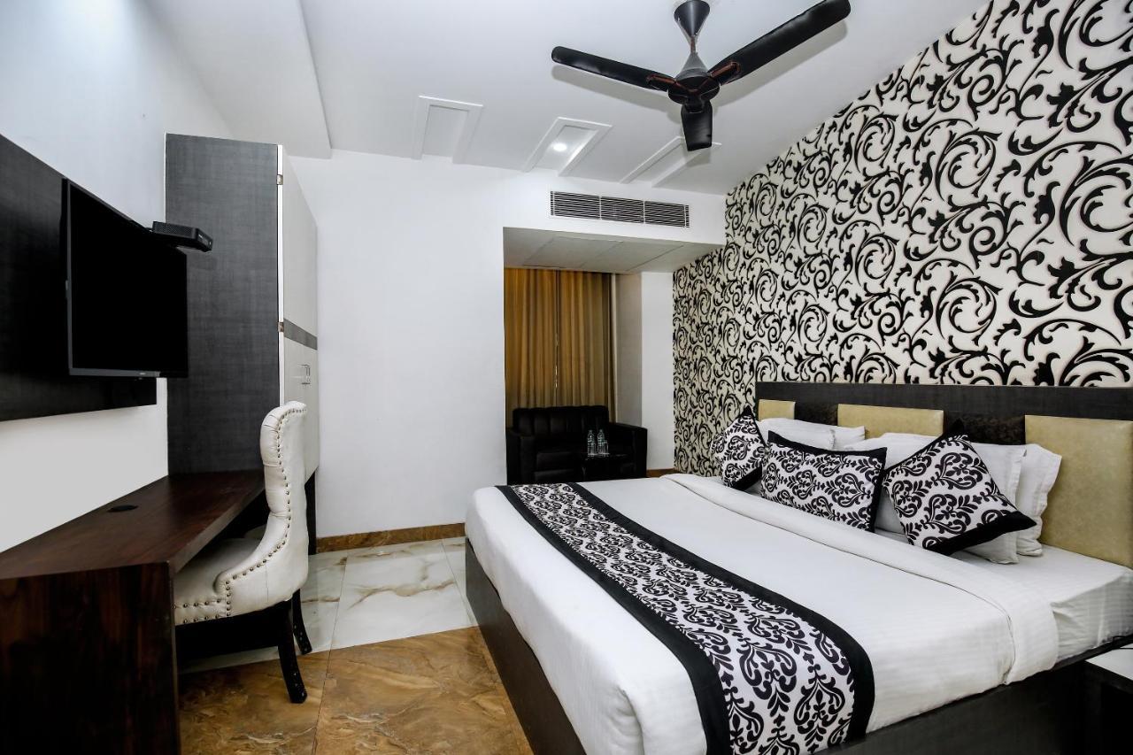 Hotel A Star - 50 Meter From Golden Temple Amritsar