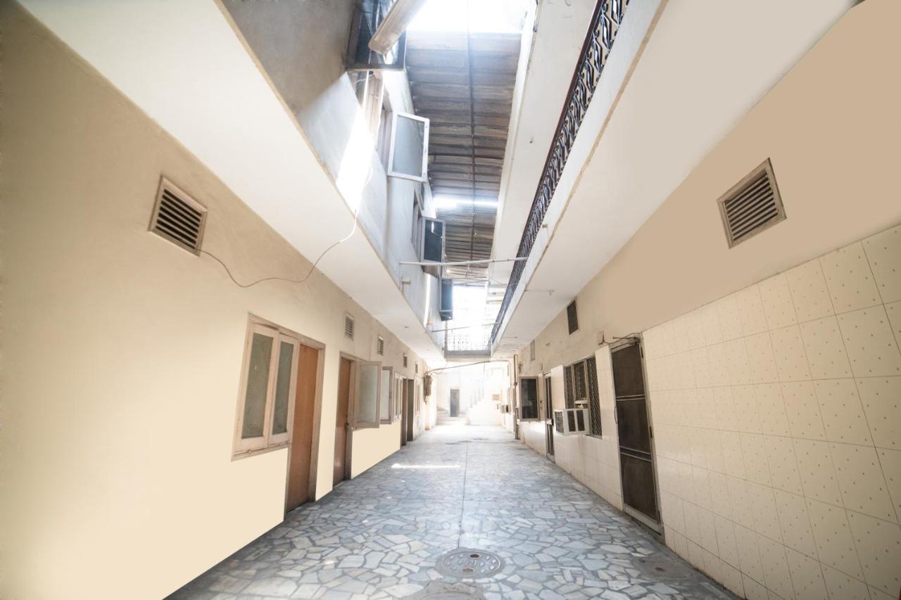 Hotel Raj *