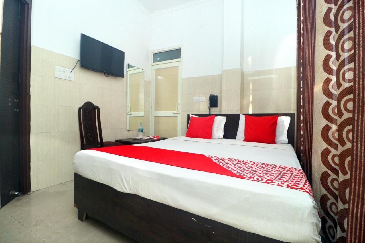 Hotel Flagship Jn Residency