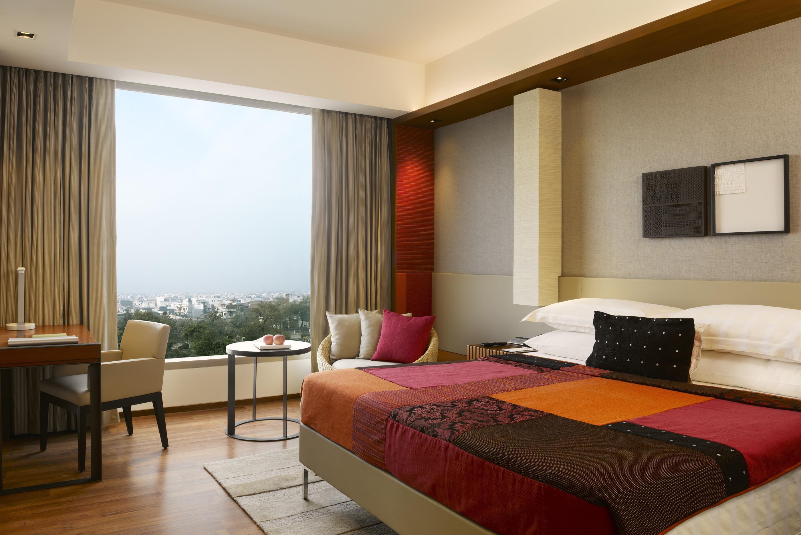 Hyatt Regency & Hotel 5*