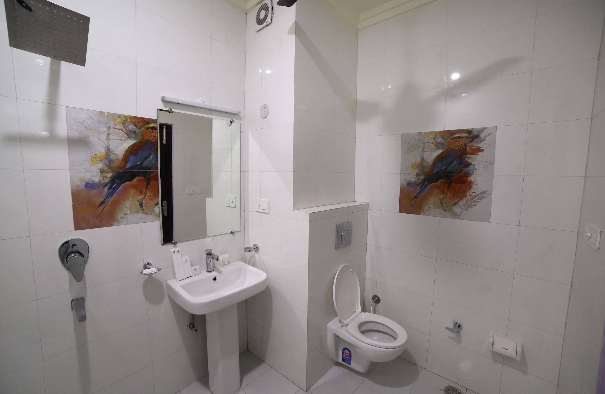 Treebo Dee Intercontinental Hotel 3*