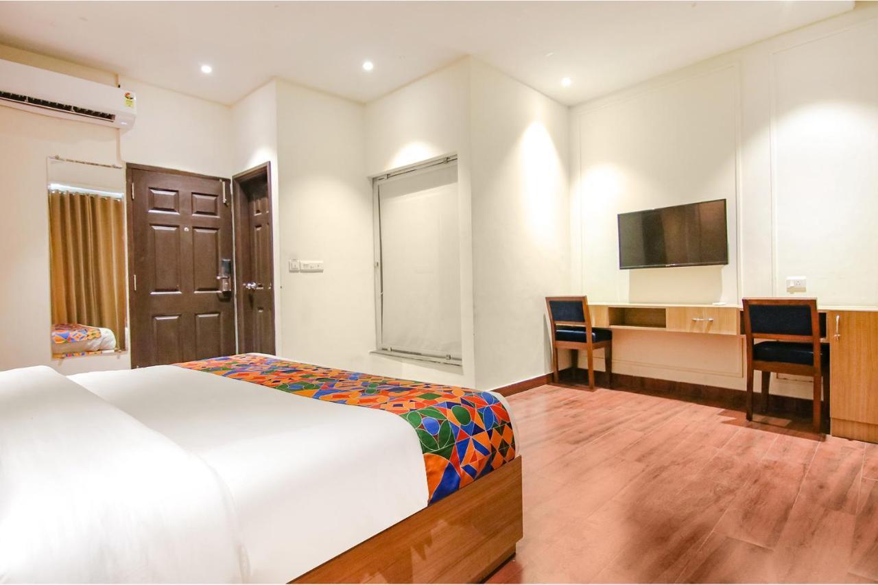 Hotel Fabhotel S Grand 3*