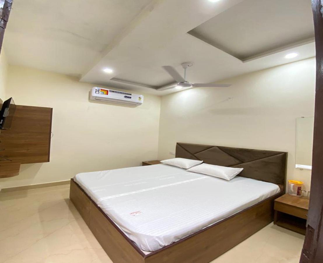 Naman Hotel