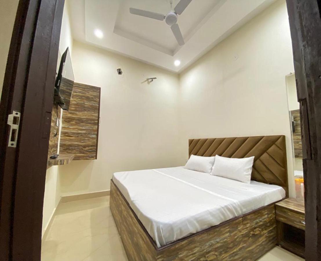 Naman Hotel
