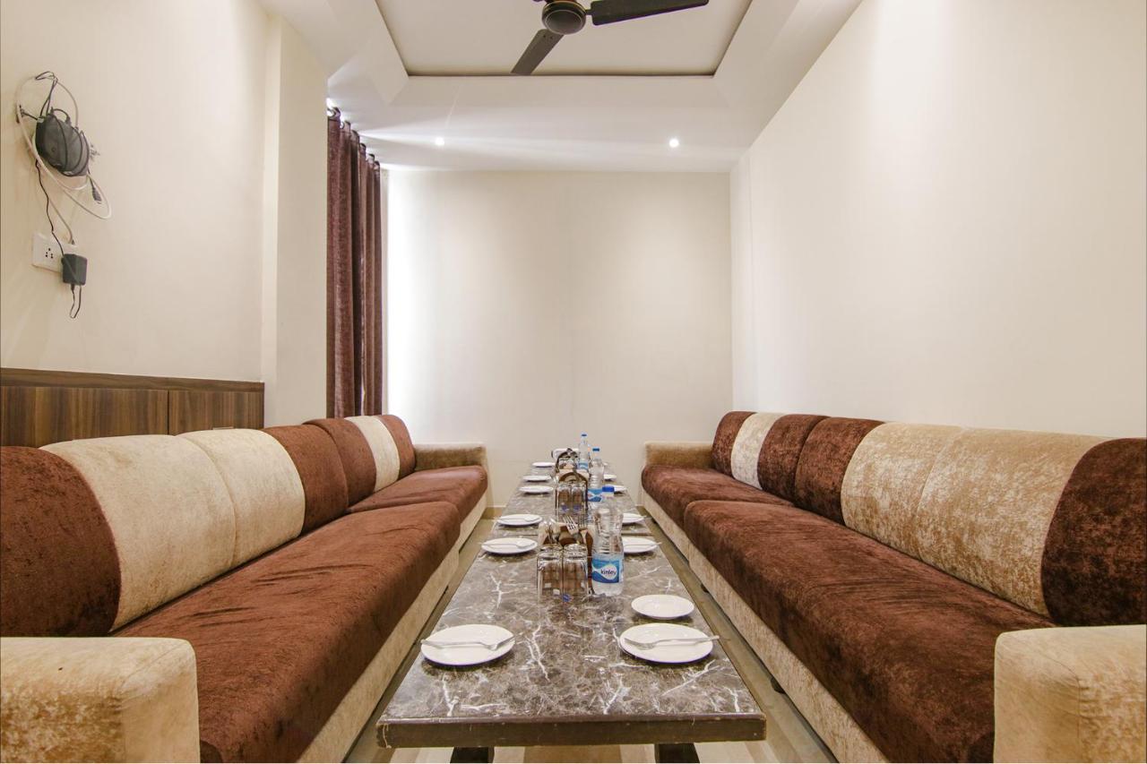 Fabhotel Prime Taj Castle Hotel