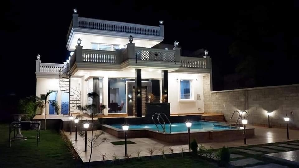 Villa Greystone Villa: Luxurious Retreat With Pool And Entertainment Amritsar