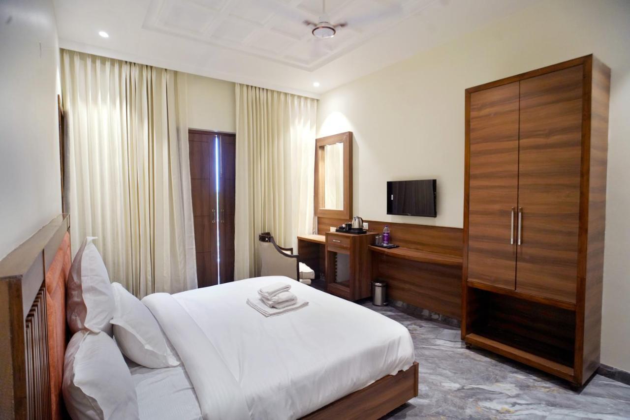 5 States Hotel 4*