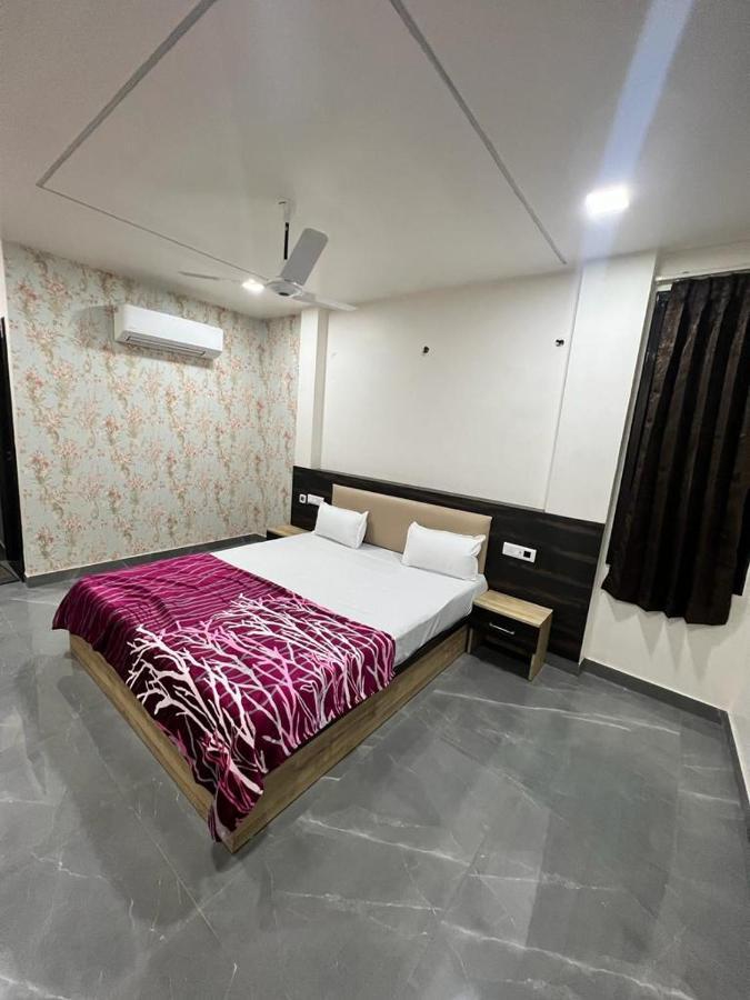 La Montee Amritsar