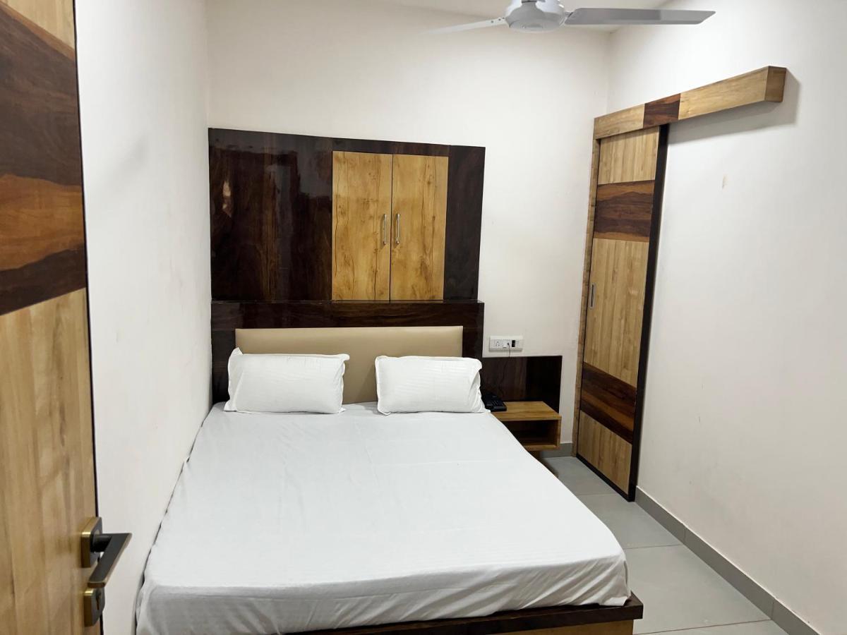 La Montee Amritsar