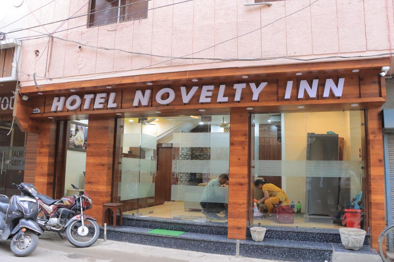 Novelty Hotel