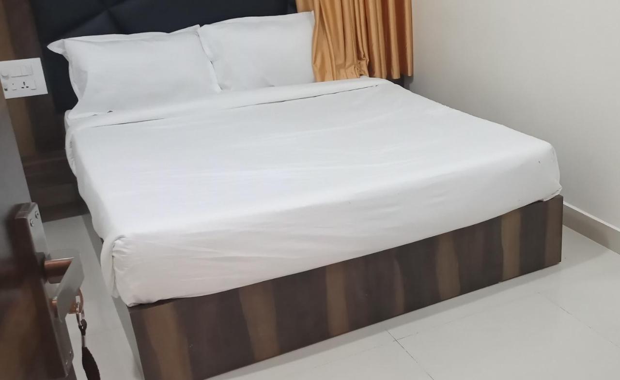 Hotel Novelty