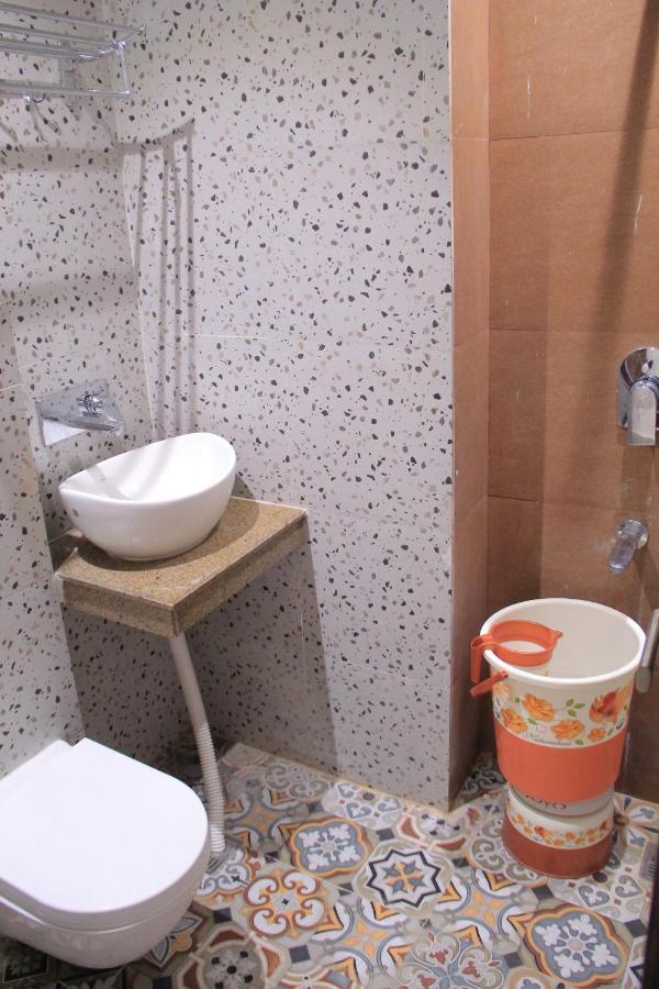 Hotel Gold Coin -- Near Golden Temple -- Special Rooms For Families, Couples, Corporate Hotel 3*