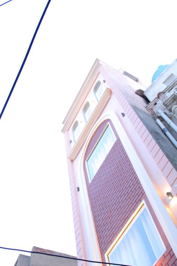 Hotel Gold Coin -- Near Golden Temple -- Special Rooms For Families, Couples, Corporate Hotel 3*