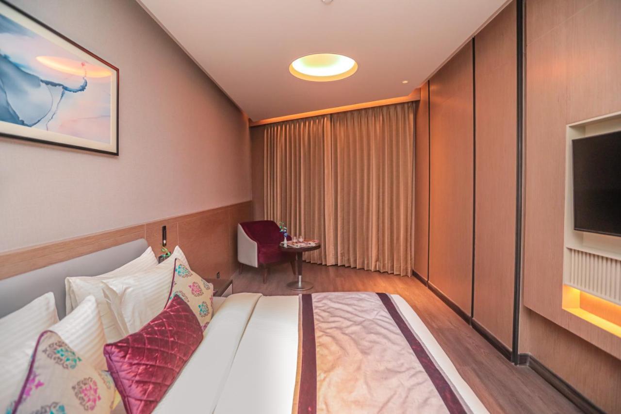 Hotel Regenta Place Verka Amritsar 4*