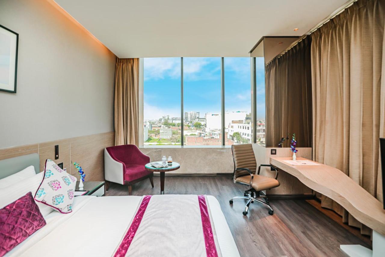 Hotel Regenta Place Verka Amritsar 4*