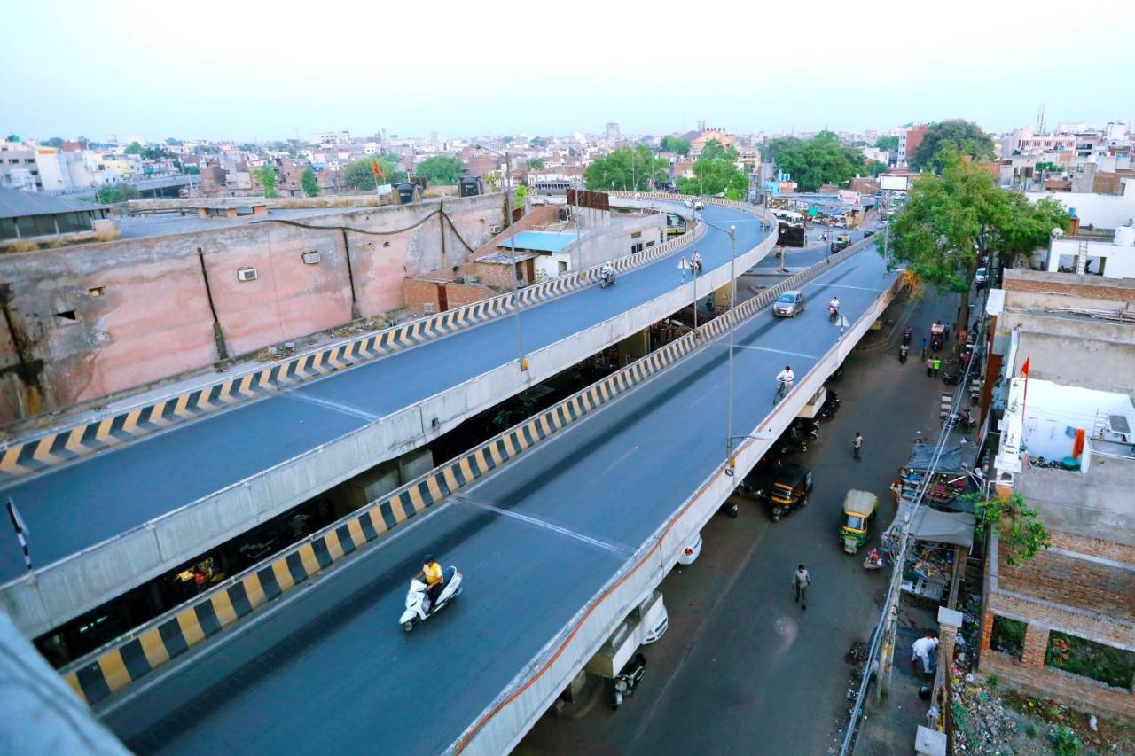 Perfect Just 5 Mins Walk To Golden Temple Hotel 3*