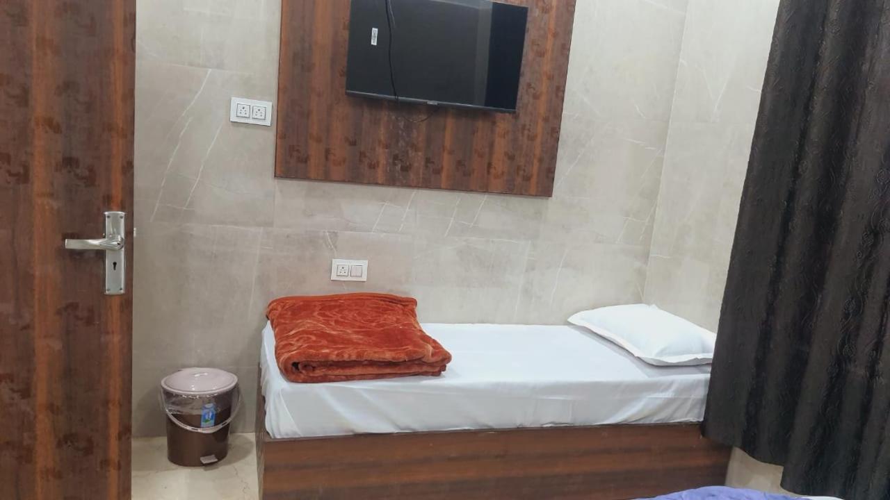 Bed & Breakfast Green Leaf Bnb Amritsar