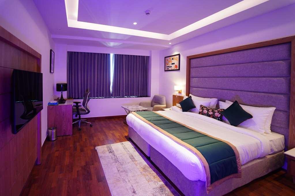 Quality Elite, Amritsar