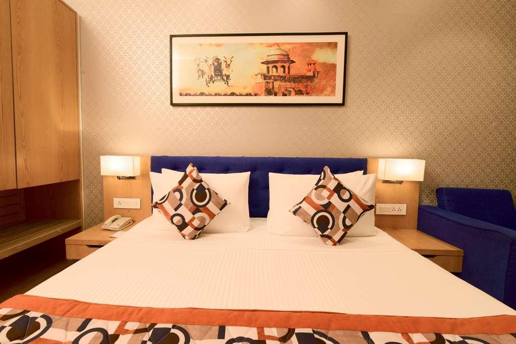 Surestay By Western Model Town Hotel 3*