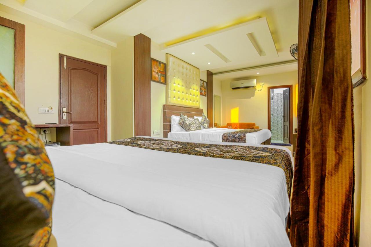 Hotel Vk &