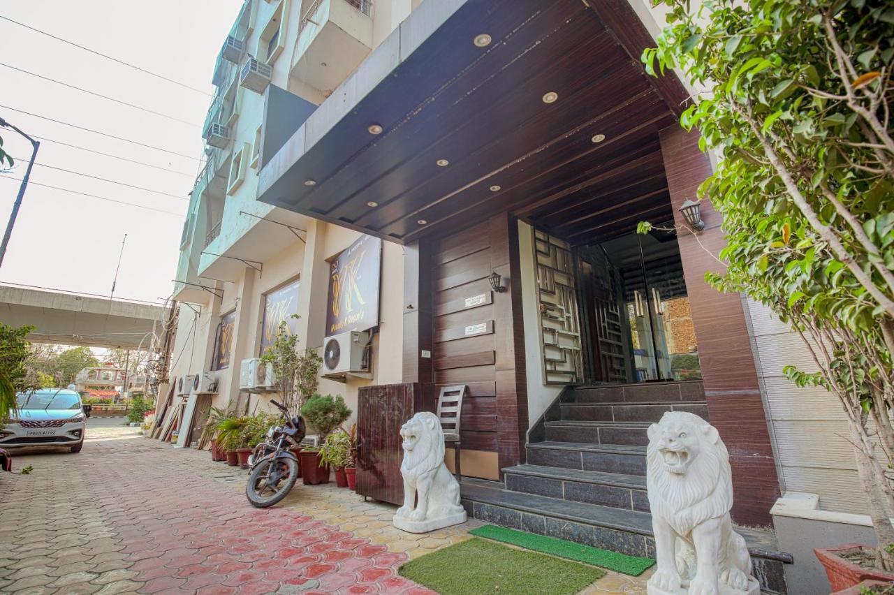 Hotel Vk &