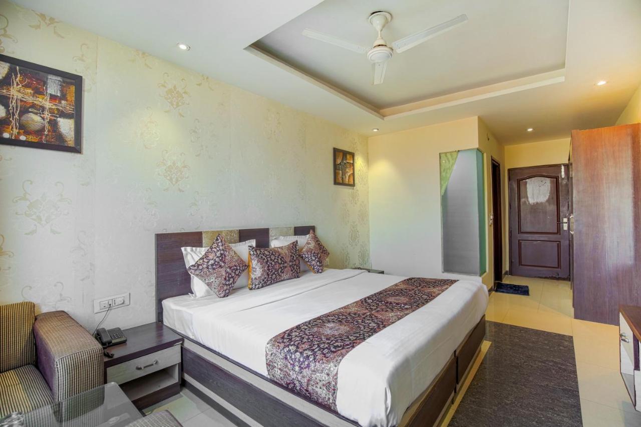 Hotel Vk & 3*