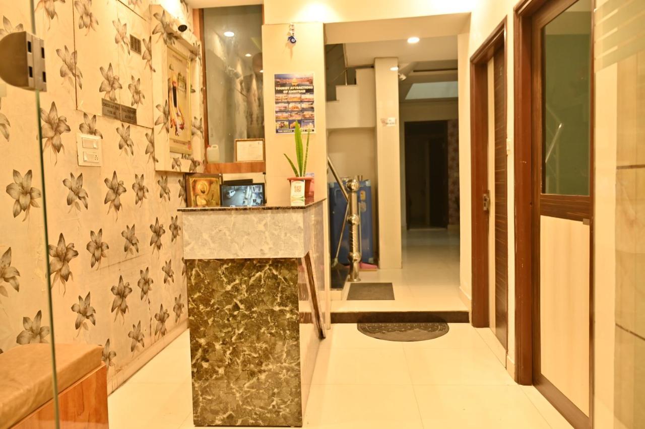 Hotel Shine Star By Tag Your Trip Near Golden Temple 3*